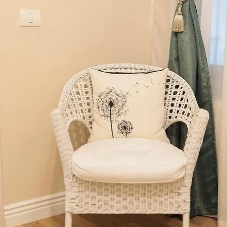 Cozy In The Historical Center