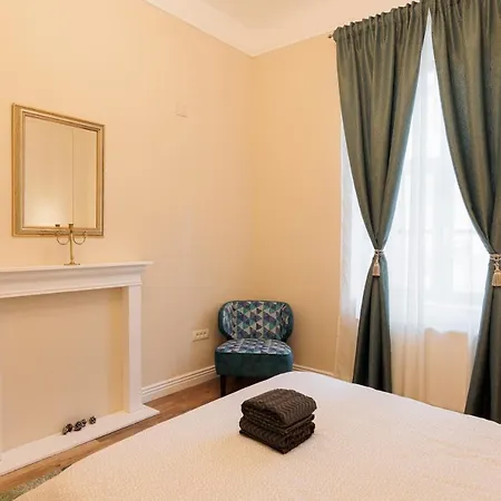 Cozy In The Historical Center *